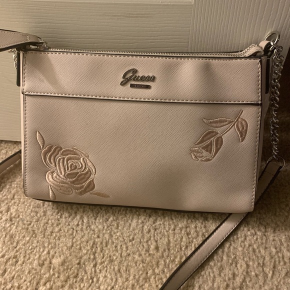 Guess bag - Picture 3 of 4
